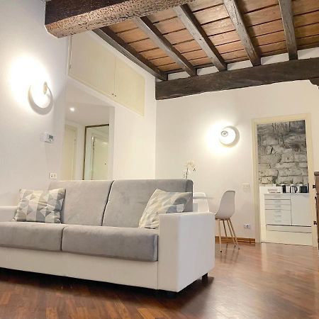 Tower Gombito'S Apartment Bergamo Buitenkant foto