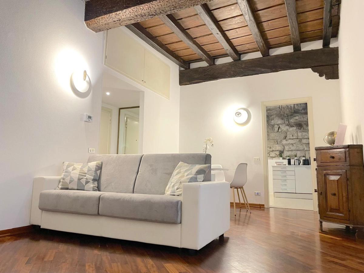 Tower Gombito'S Apartment Bergamo Buitenkant foto